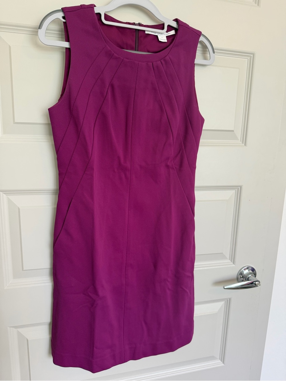 Diane Von Furstenberg Sleeveless Fuchsia Sheath Dress